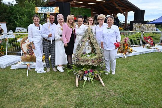 Dożynki w Podhorcach. Tak świętowali mieszkańcy gm. Tomaszów [ZDJĘCIA]