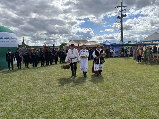 Dożynki w Podhorcach. Tak świętowali mieszkańcy gm. Tomaszów [ZDJĘCIA]