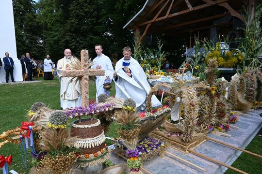 Dożynki w Podhorcach. Tak świętowali mieszkańcy gm. Tomaszów [ZDJĘCIA]