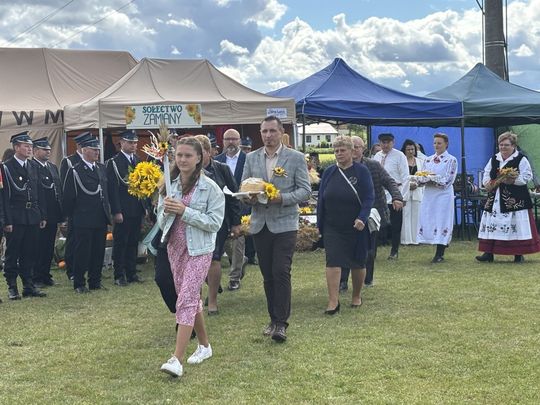 Dożynki w Podhorcach. Tak świętowali mieszkańcy gm. Tomaszów [ZDJĘCIA]