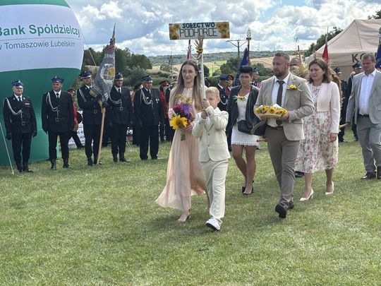 Dożynki w Podhorcach. Tak świętowali mieszkańcy gm. Tomaszów [ZDJĘCIA]