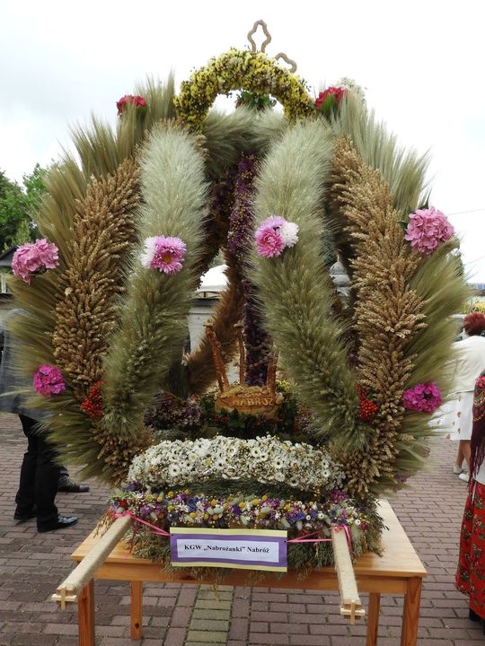 Dożynki w Łaszczowie. Tradycja, wiara i zabawa [ZDJĘCIA]