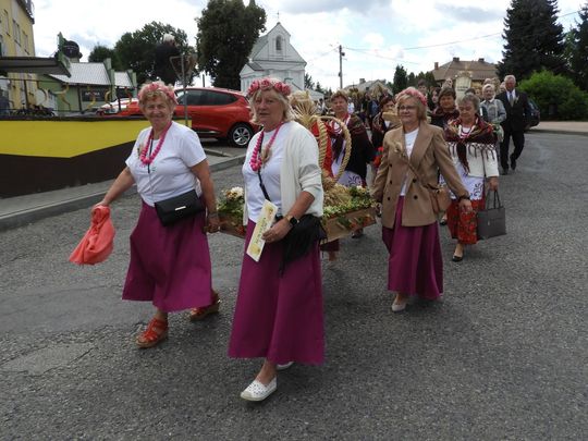 Dożynki w Łaszczowie. Tradycja, wiara i zabawa [ZDJĘCIA]