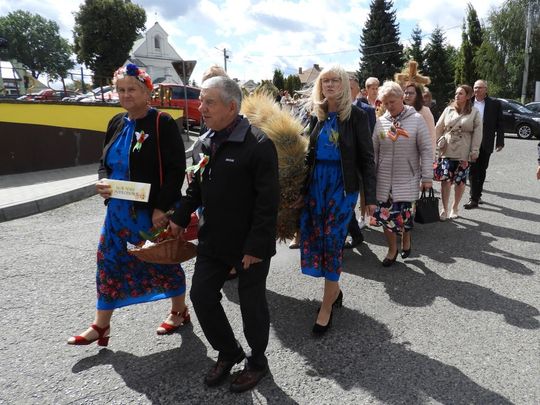 Dożynki w Łaszczowie. Tradycja, wiara i zabawa [ZDJĘCIA]