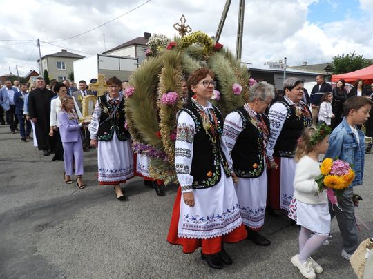Dożynki w Łaszczowie. Tradycja, wiara i zabawa [ZDJĘCIA]
