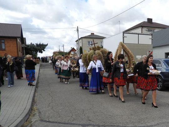 Dożynki w Łaszczowie. Tradycja, wiara i zabawa [ZDJĘCIA]