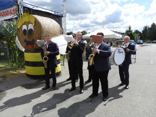 Dożynki w Łaszczowie. Tradycja, wiara i zabawa [ZDJĘCIA]