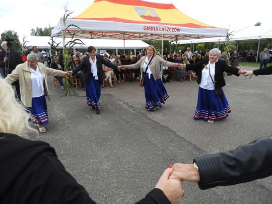 Dożynki w Łaszczowie. Tradycja, wiara i zabawa [ZDJĘCIA]