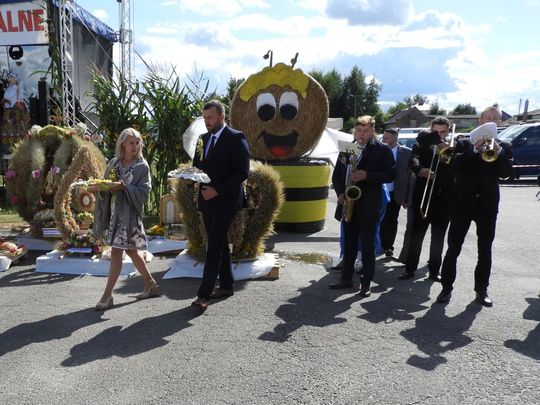 Dożynki w Łaszczowie. Tradycja, wiara i zabawa [ZDJĘCIA]