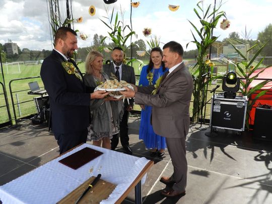 Dożynki w Łaszczowie. Tradycja, wiara i zabawa [ZDJĘCIA]