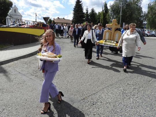 Dożynki w Łaszczowie. Tradycja, wiara i zabawa [ZDJĘCIA]