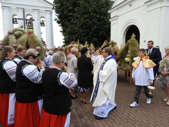 Dożynki w Łaszczowie. Tradycja, wiara i zabawa [ZDJĘCIA]