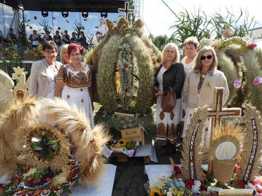 Dożynki w Łaszczowie. Tradycja, wiara i zabawa [ZDJĘCIA]