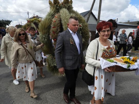 Dożynki w Łaszczowie. Tradycja, wiara i zabawa [ZDJĘCIA]