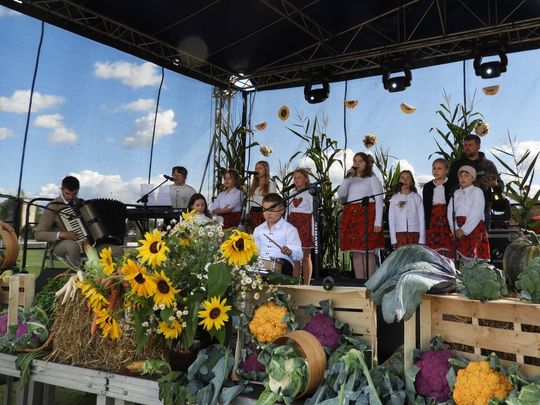 Dożynki w Łaszczowie. Tradycja, wiara i zabawa [ZDJĘCIA]