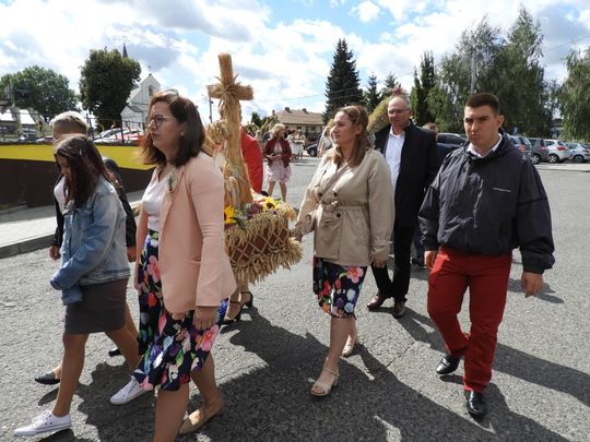 Dożynki w Łaszczowie. Tradycja, wiara i zabawa [ZDJĘCIA]