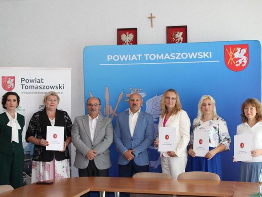 Nowi nauczyciele mianowani w powiecie tomaszowskim [ZDJĘCIA]