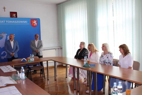 Nowi nauczyciele mianowani w powiecie tomaszowskim [ZDJĘCIA]