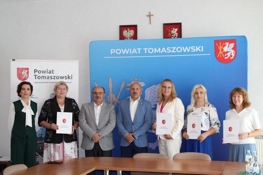 Nowi nauczyciele mianowani w powiecie tomaszowskim [ZDJĘCIA]