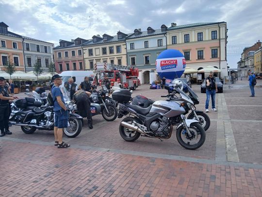 Motoserce w Zamościu: Motocykliści dzieciom - galeria zdjęć
