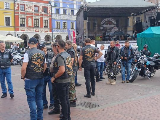 Motoserce w Zamościu: Motocykliści dzieciom - galeria zdjęć