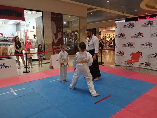 Turniej karate w Galerii Twierdza w Zamościu - galeria zdjęć