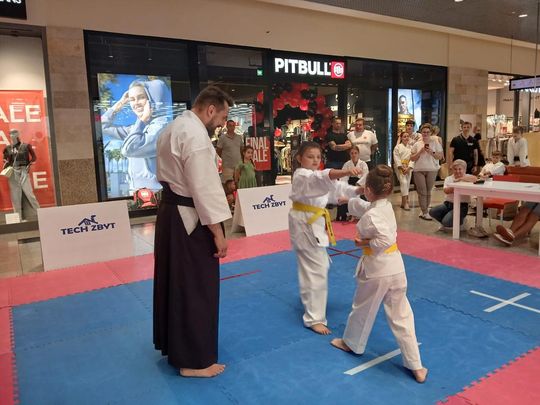 Turniej karate w Galerii Twierdza w Zamościu - galeria zdjęć