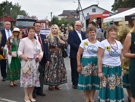 Dożynki powiatu biłgorajskiego w Potoku Górnym - galeria zdjęć