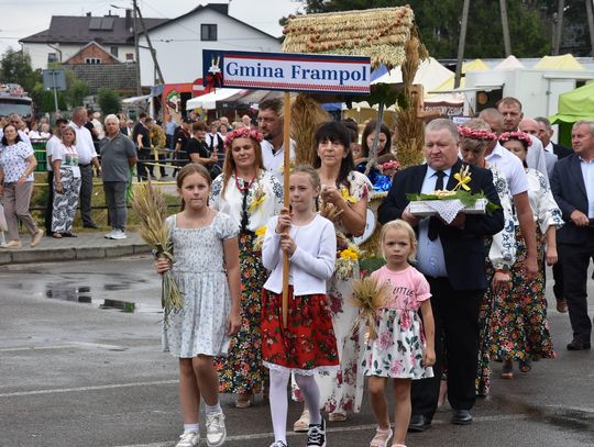 Dożynki powiatu biłgorajskiego w Potoku Górnym - galeria zdjęć