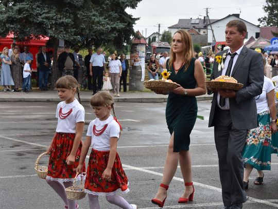 Dożynki powiatu biłgorajskiego w Potoku Górnym - galeria zdjęć