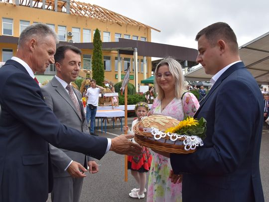 Dożynki powiatu biłgorajskiego w Potoku Górnym - galeria zdjęć