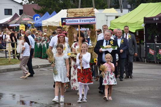 Dożynki powiatu biłgorajskiego w Potoku Górnym - galeria zdjęć