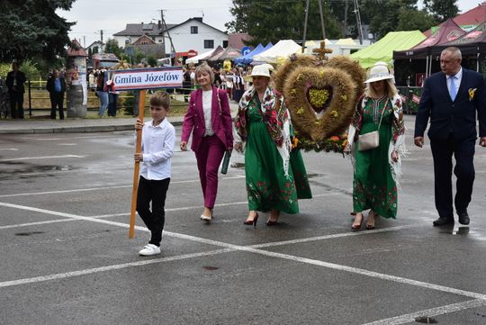Dożynki powiatu biłgorajskiego w Potoku Górnym - galeria zdjęć