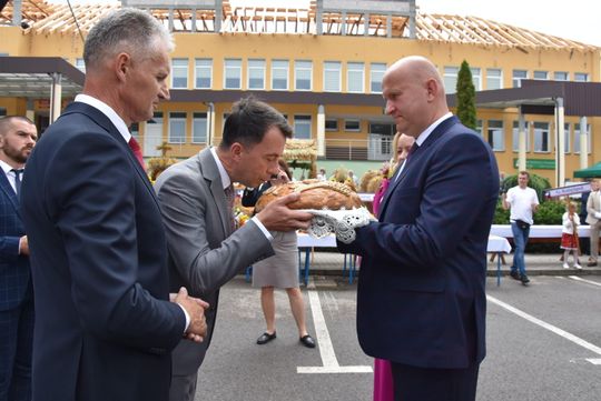 Dożynki powiatu biłgorajskiego w Potoku Górnym - galeria zdjęć