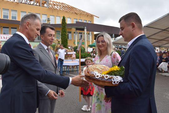 Dożynki powiatu biłgorajskiego w Potoku Górnym - galeria zdjęć