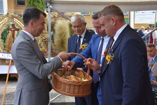 Dożynki powiatu biłgorajskiego w Potoku Górnym - galeria zdjęć