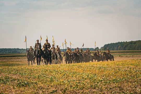 Rekonstrukcja Bitwy pod Komarowem 2025 - galeria zdjęć Rekonstrukcja Bitwy pod Komarowem 2025 - galeria zdjęć