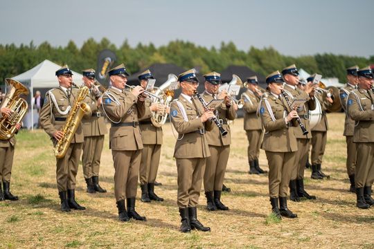 Rekonstrukcja Bitwy pod Komarowem 2025 - galeria zdjęć