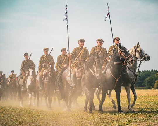 Rekonstrukcja Bitwy pod Komarowem 2025 - galeria zdjęć