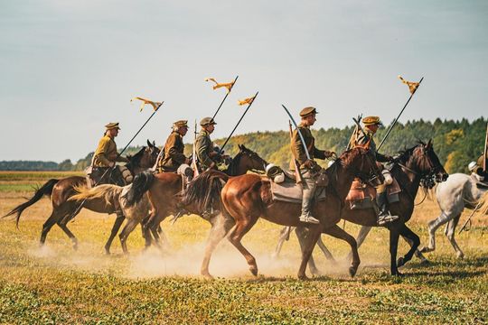 Rekonstrukcja Bitwy pod Komarowem 2025 - galeria zdjęć