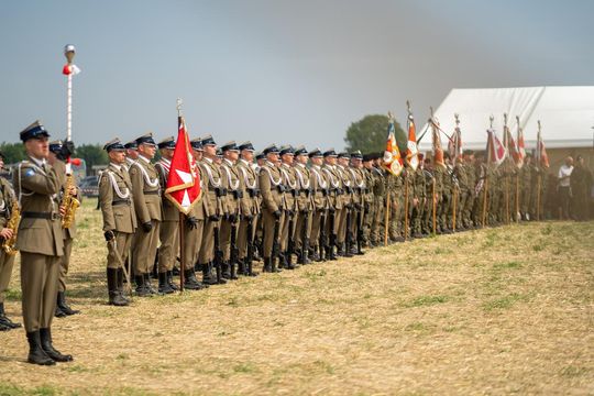Rekonstrukcja Bitwy pod Komarowem 2025 - galeria zdjęć