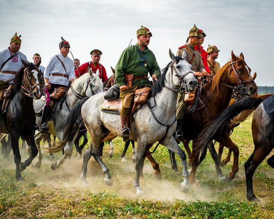 Rekonstrukcja Bitwy pod Komarowem 2025 - galeria zdjęć Rekonstrukcja Bitwy pod Komarowem 2025 - galeria zdjęć