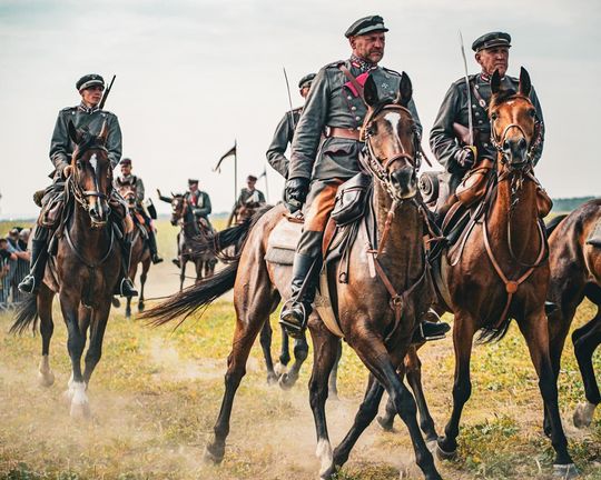 Rekonstrukcja Bitwy pod Komarowem 2025 - galeria zdjęć