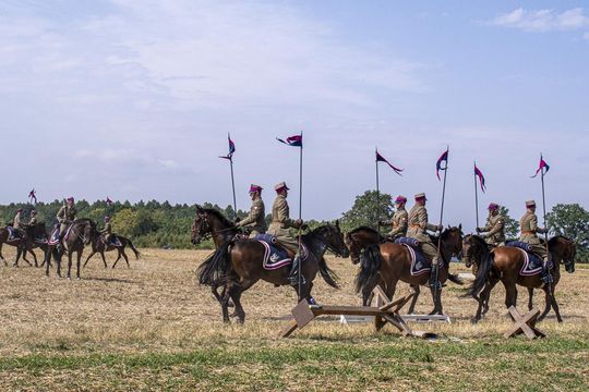 Bitwa pod Komarowem 2025 - zdjęcia z rekonstrukcji historycznej
