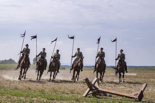 Bitwa pod Komarowem 2025 - zdjęcia z rekonstrukcji historycznej