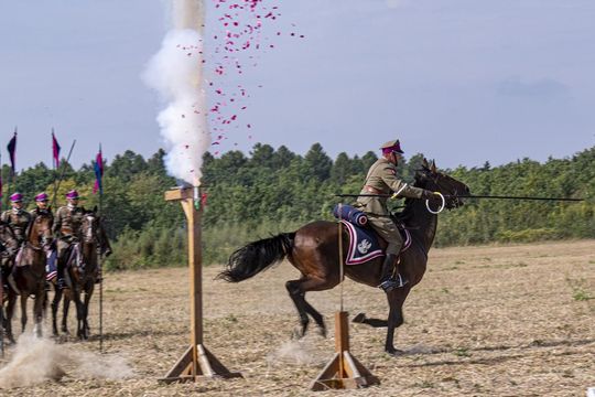 Bitwa pod Komarowem 2025 - zdjęcia z rekonstrukcji historycznej