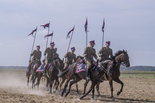 Bitwa pod Komarowem 2025 - zdjęcia z rekonstrukcji historycznej