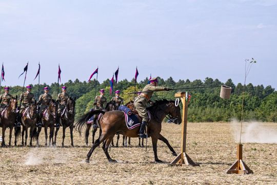 Bitwa pod Komarowem 2025 - zdjęcia z rekonstrukcji historycznej