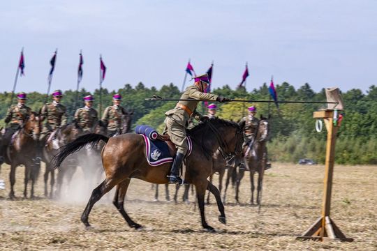 Bitwa pod Komarowem 2025 - zdjęcia z rekonstrukcji historycznej