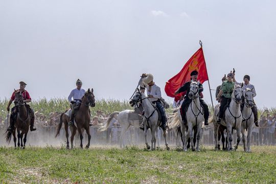 Bitwa pod Komarowem 2025 - zdjęcia z rekonstrukcji historycznej